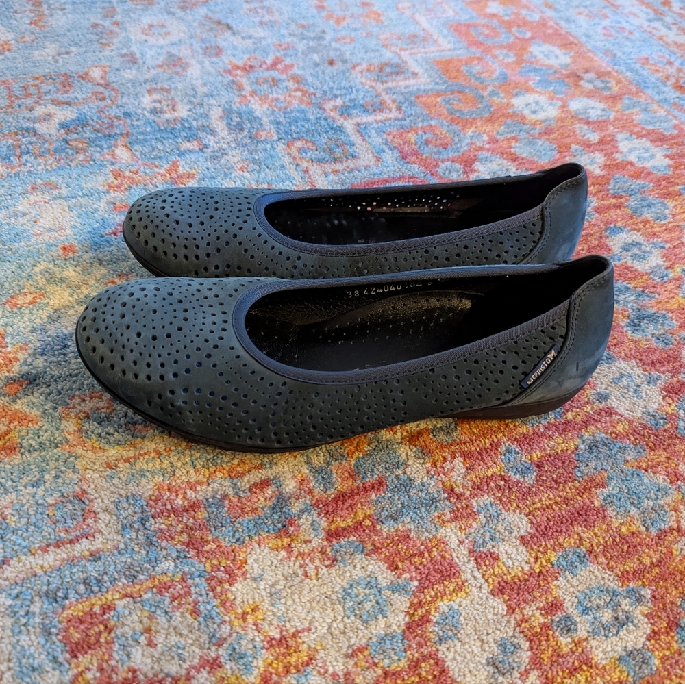 Mephisto Women's 8 Elsie Perf Perferated Ballet Flats Leather Blue